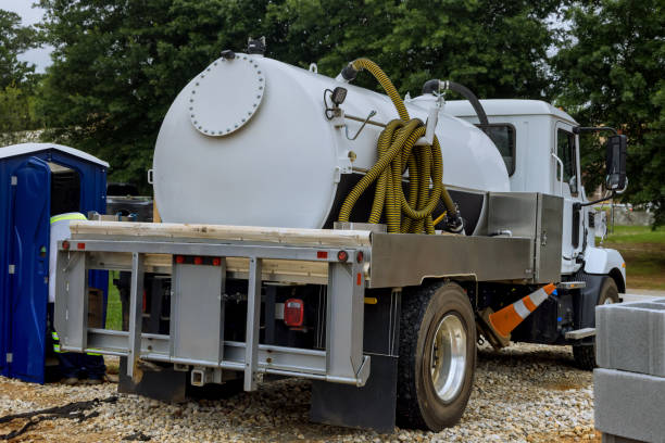 Best Portable restroom trailer rental  in Bayou Gauche, LA
